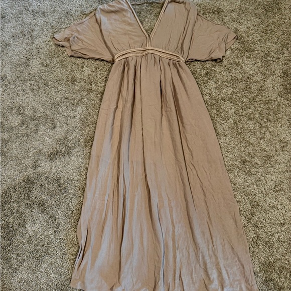 Neutral Maxi Dress – Bump Friendly Size Medium NWT - Picture 3 of 9